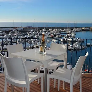 apartamentos-la-catifa.topcostabravahotels.com/